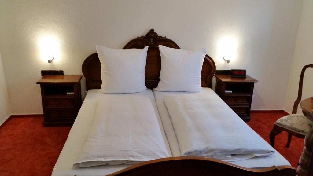 פירמאסנס Hotel Dorfschenke מראה חיצוני תמונה