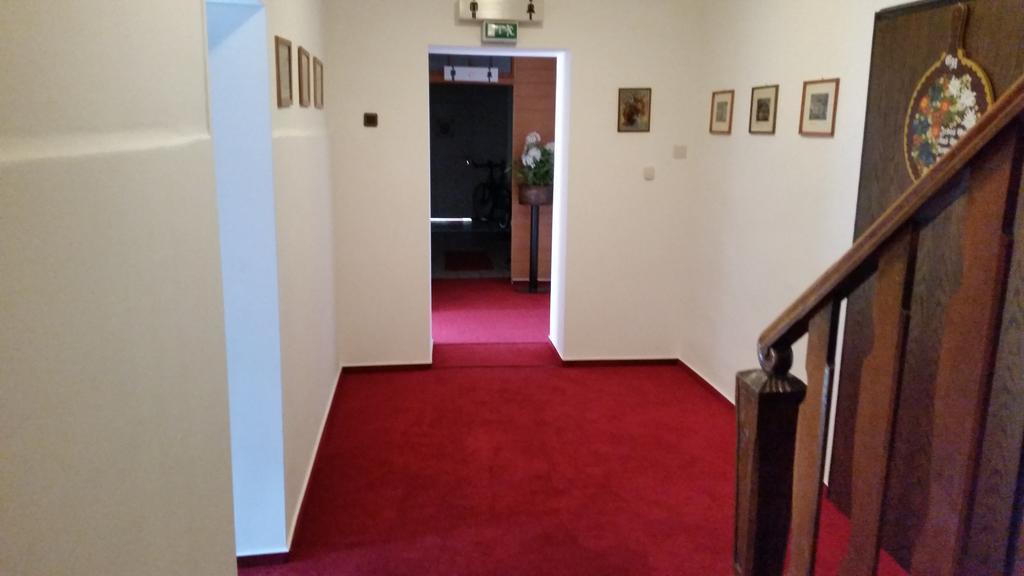 פירמאסנס Hotel Dorfschenke מראה חיצוני תמונה